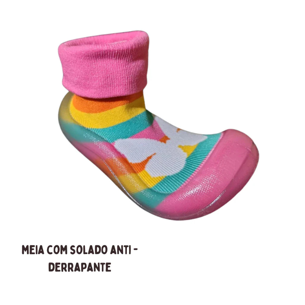 Meia com Sola Arco Iris Borboleta Cano Alto